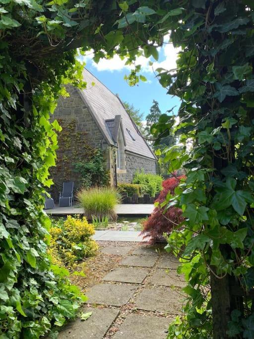 Old Schoolhouse, Galgorm Villa Exterior photo